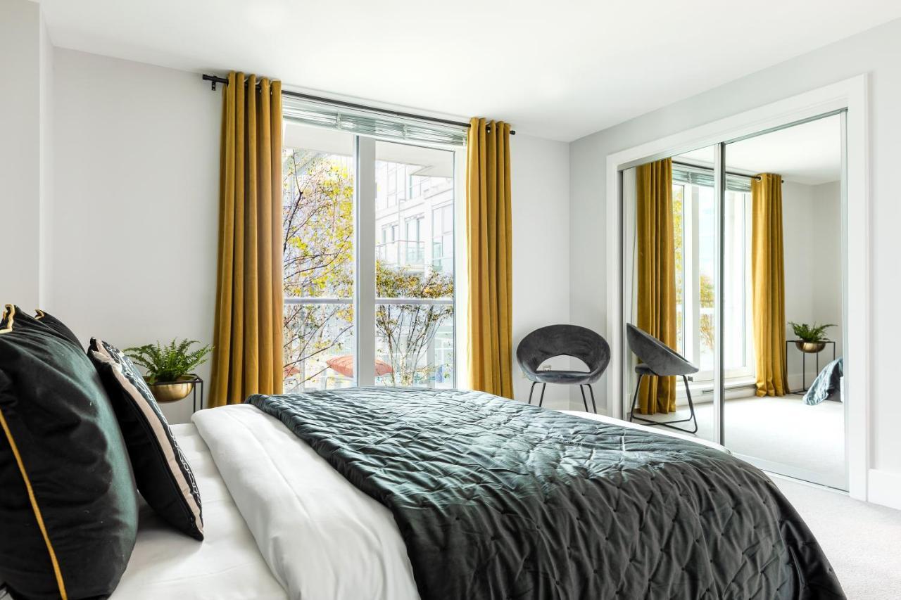 לונדון Best Thames View In Town! Large Luxxe Nomad Design Family Home מראה חיצוני תמונה