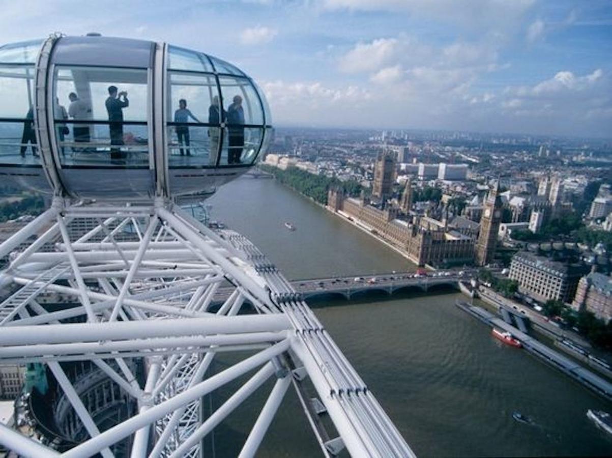 לונדון Best Thames View In Town! Large Luxxe Nomad Design Family Home מראה חיצוני תמונה